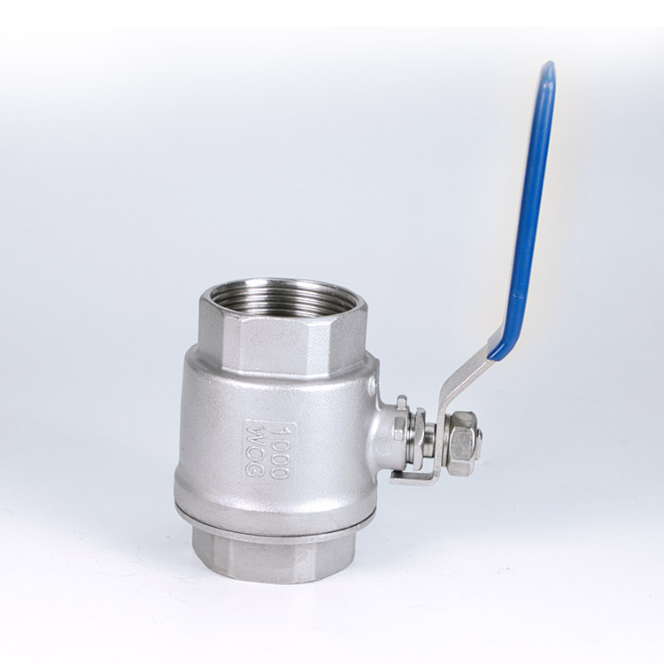 Internal thread straight through ball valve