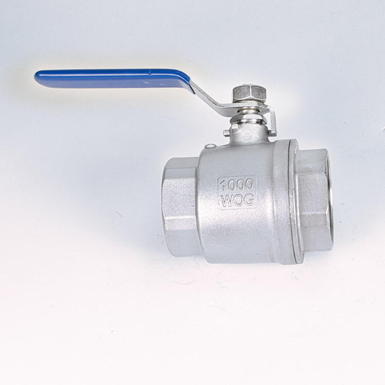 Internal thread straight through ball valve